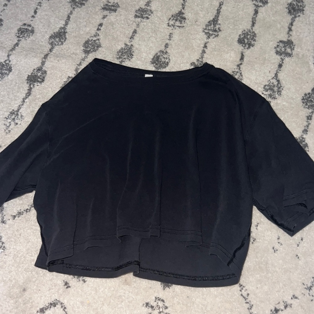Lululemon crop top